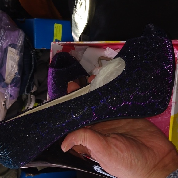 CHINESE LAUNDRY IRIDESCENT STILETTOS WOMEN'S SZ 8.5 NEW IN BOX - Picture 5 of 17